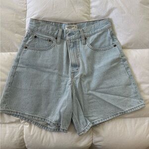 Abercrombie & Fitch Light Wash Mid Thigh Denim Shorts